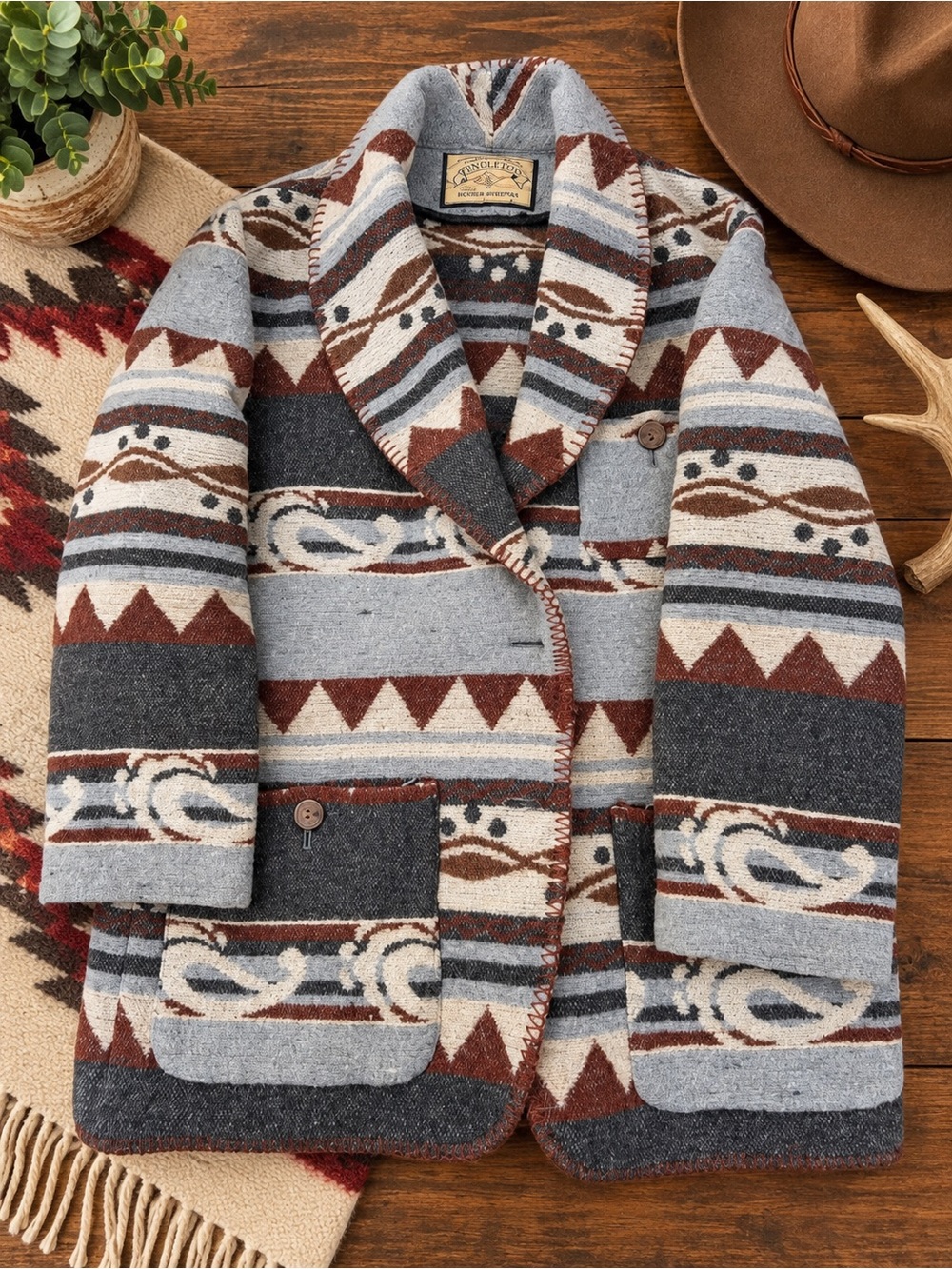Vintage Runaway Bay Wool Blend Southwestern Aztec Shawl Collar Coat • Size M